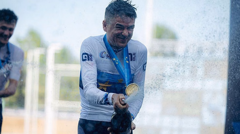Cyclisme : Julian Alaphilippe dit adieu à la course, une vague d&rsquo;hommages pour un champion hors du commun